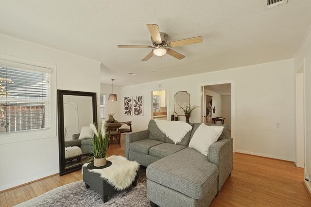 4101 57Th St, Sacramento, CA 95820