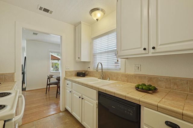 4101 57Th St, Sacramento, CA 95820