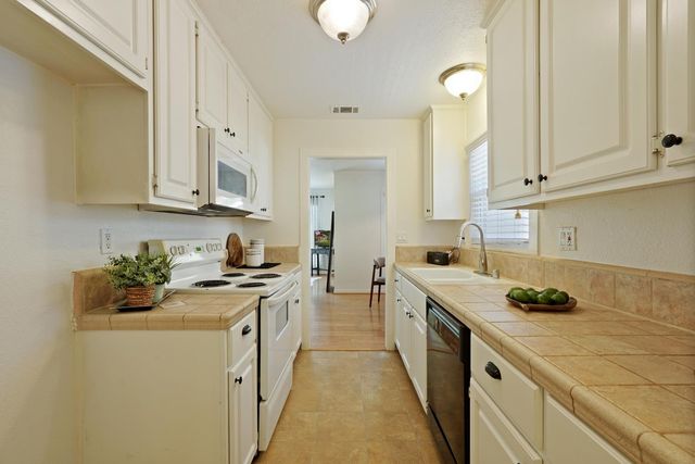 4101 57Th St, Sacramento, CA 95820