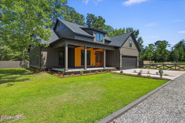 511 Friends Road SE, Leland, NC 28451