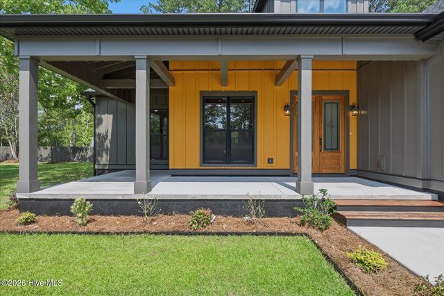 511 Friends Road SE, Leland, NC 28451