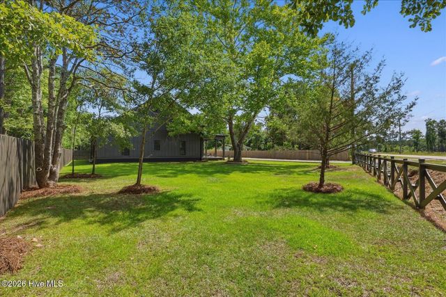 511 Friends Road SE, Leland, NC 28451
