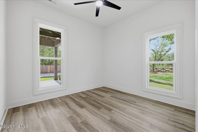 511 Friends Road SE, Leland, NC 28451