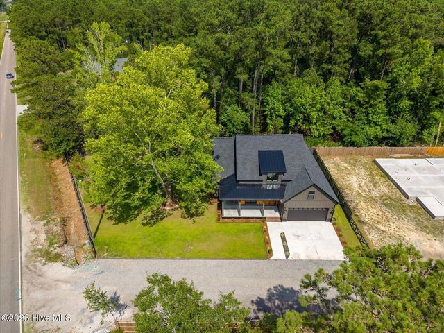 511 Friends Road SE, Leland, NC 28451