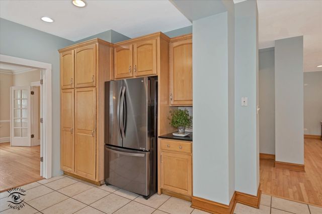 10050 S Damen Avenue, Chicago, IL 60643