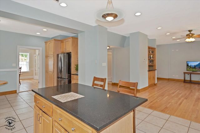 10050 S Damen Avenue, Chicago, IL 60643