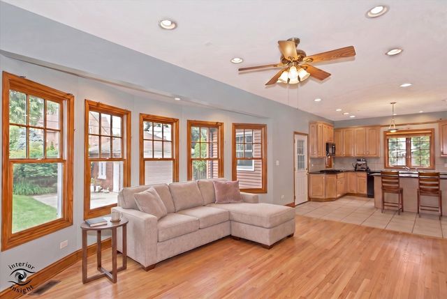 10050 S Damen Avenue, Chicago, IL 60643