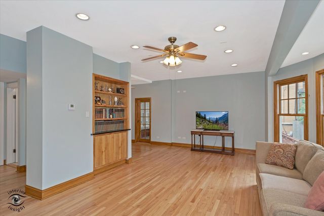10050 S Damen Avenue, Chicago, IL 60643