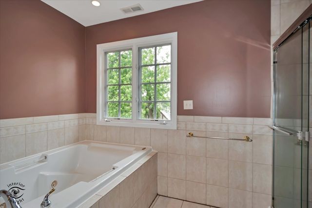 10050 S Damen Avenue, Chicago, IL 60643