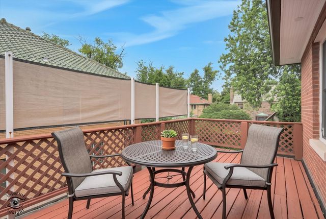 10050 S Damen Avenue, Chicago, IL 60643