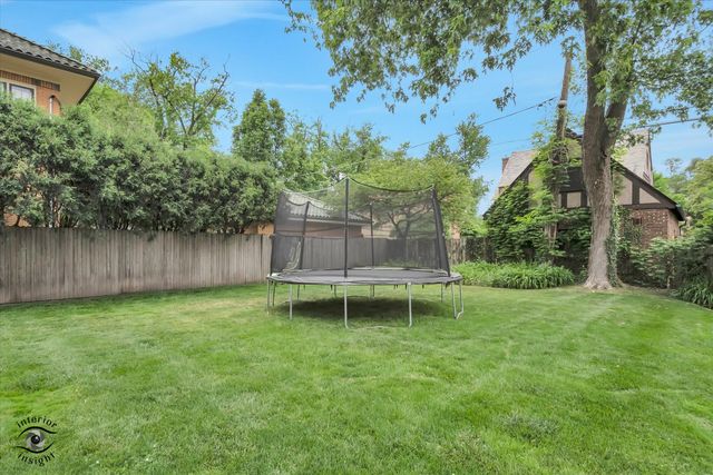 10050 S Damen Avenue, Chicago, IL 60643