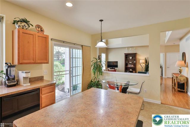 8958 Colebrook Road, Upper Macungie Twp, PA 18031