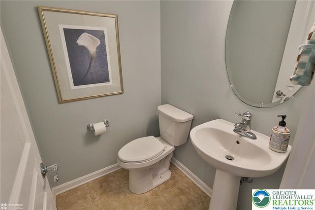 8958 Colebrook Road, Upper Macungie Twp, PA 18031