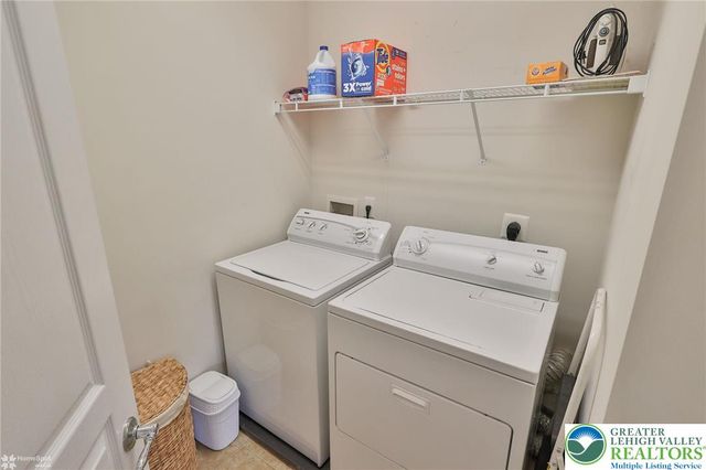 8958 Colebrook Road, Upper Macungie Twp, PA 18031
