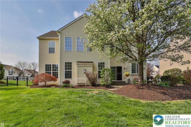8958 Colebrook Road, Upper Macungie Twp, PA 18031
