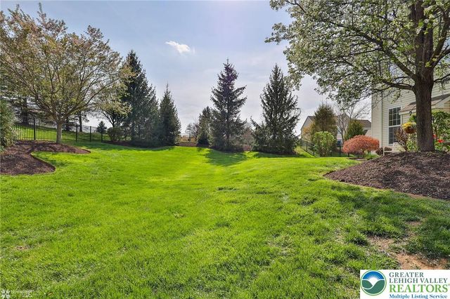 8958 Colebrook Road, Upper Macungie Twp, PA 18031
