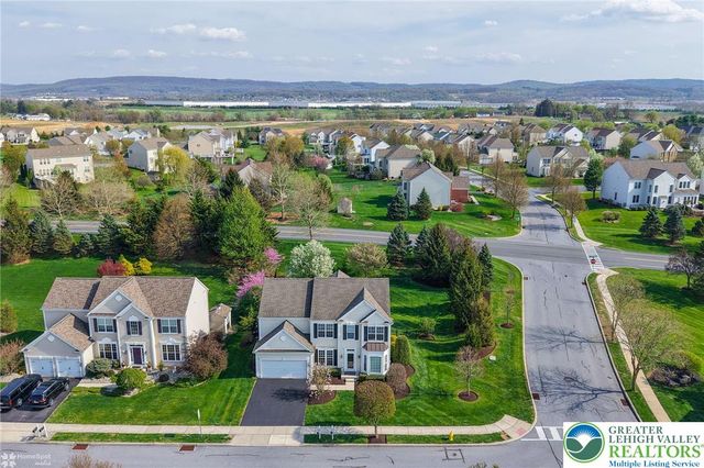 8958 Colebrook Road, Upper Macungie Twp, PA 18031