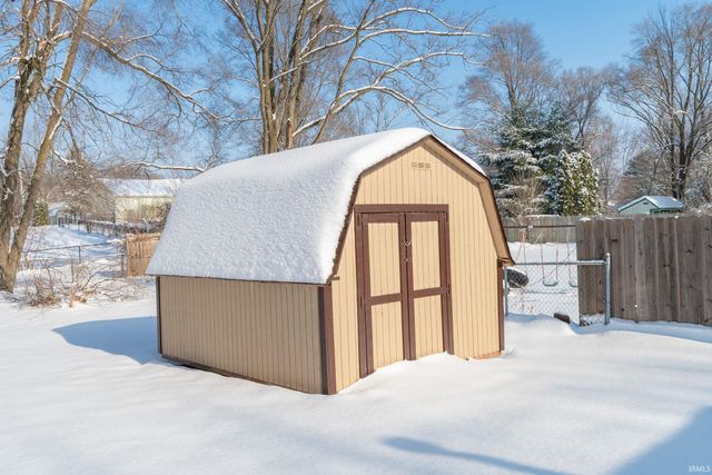 613 W Pine Street, North Liberty, IN 46554