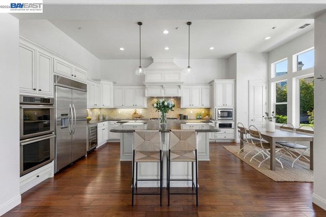 25 Treetop Terrace, Alamo, CA 94507