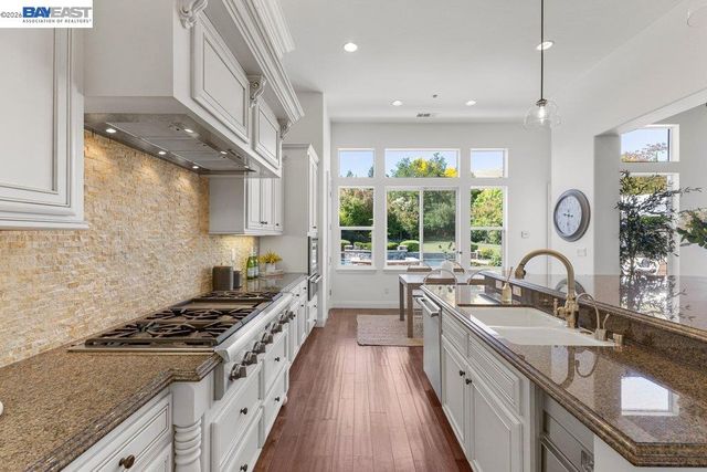 25 Treetop Terrace, Alamo, CA 94507