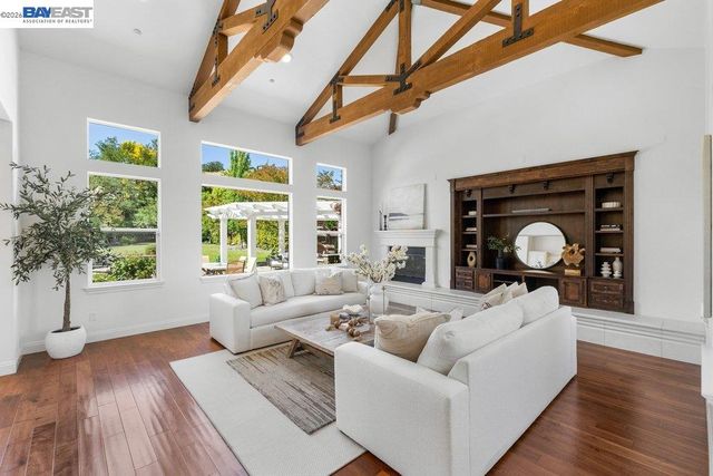 25 Treetop Terrace, Alamo, CA 94507