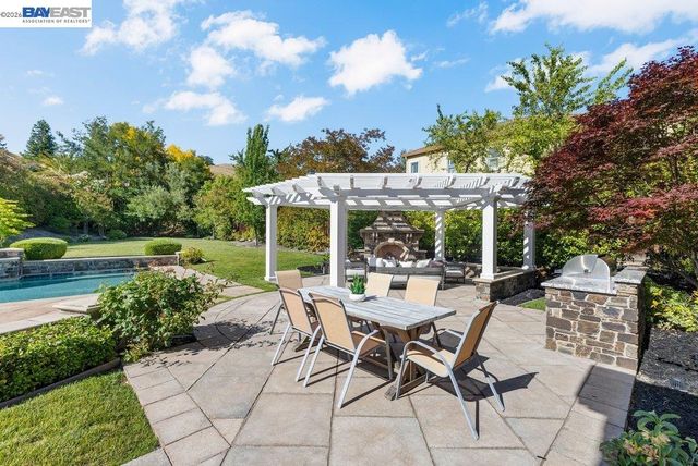 25 Treetop Terrace, Alamo, CA 94507