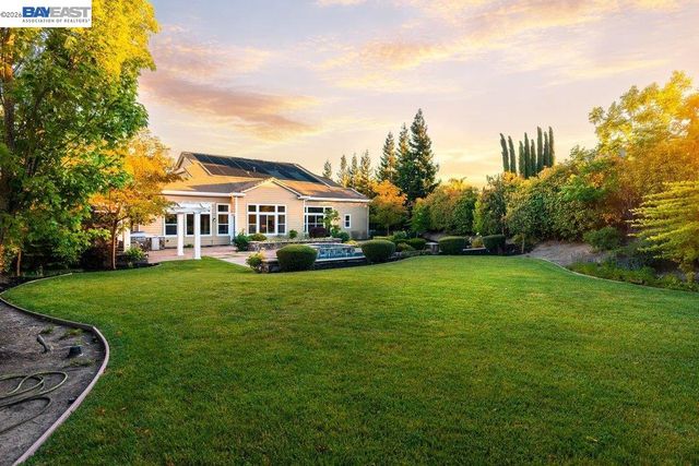 25 Treetop Terrace, Alamo, CA 94507