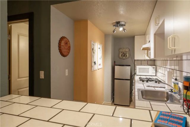 875 Sierra Vista Drive, Twin Peaks, CA 92391