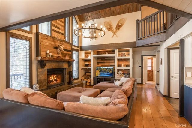 875 Sierra Vista Drive, Twin Peaks, CA 92391