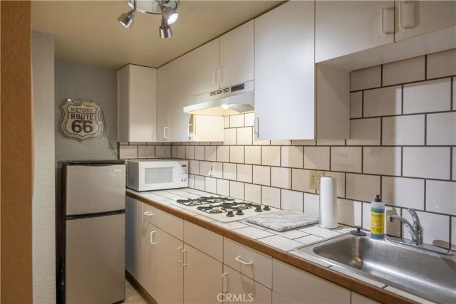 875 Sierra Vista Drive, Twin Peaks, CA 92391