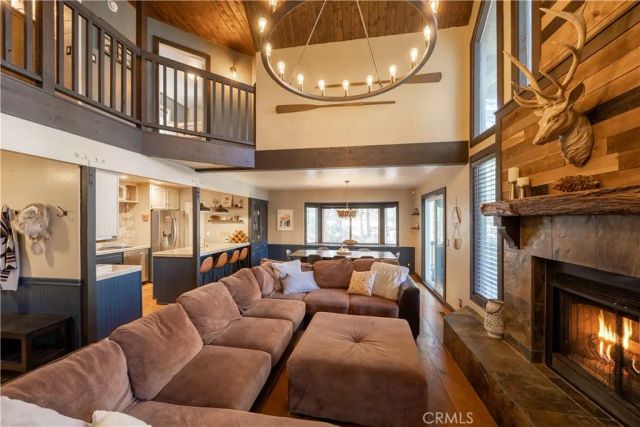 875 Sierra Vista Drive, Twin Peaks, CA 92391