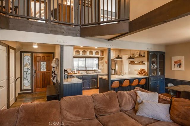 875 Sierra Vista Drive, Twin Peaks, CA 92391