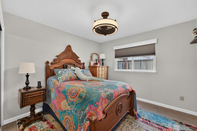 1340 Kingswood Dr, Roseville, CA 95678