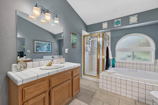 1340 Kingswood Dr, Roseville, CA 95678