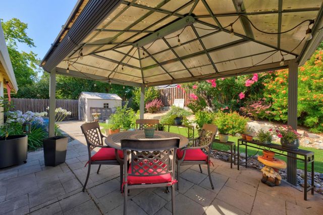 1340 Kingswood Dr, Roseville, CA 95678