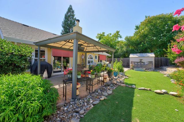 1340 Kingswood Dr, Roseville, CA 95678