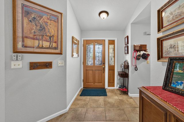 1340 Kingswood Dr, Roseville, CA 95678