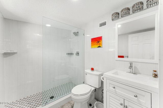 2125 Palm Avenue, Indialantic, FL 32903