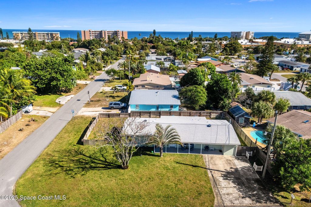 2125 Palm Avenue, Indialantic, FL 32903