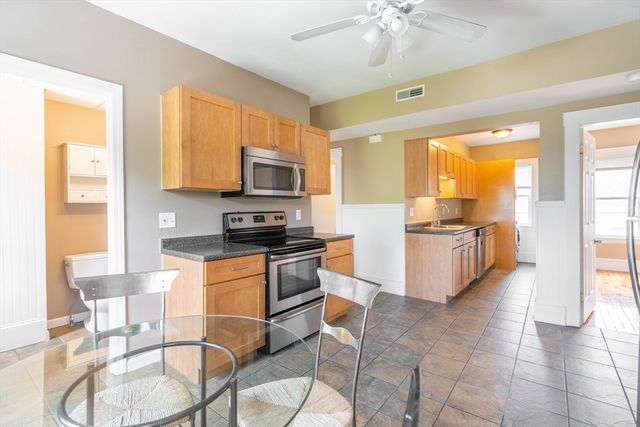 311 Plantation St, Worcester, MA 01604