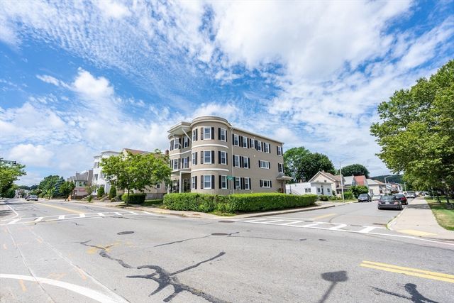 311 Plantation St, Worcester, MA 01604