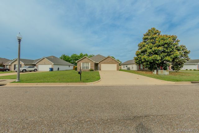353 COTTON LAKES Boulevard, Wetumpka, AL 36092