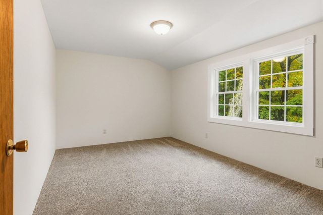 247 East Road, Hampstead, NH 03841