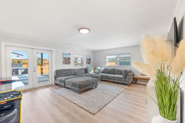 40 E Magnolia Ave, St Augustine, FL 32080