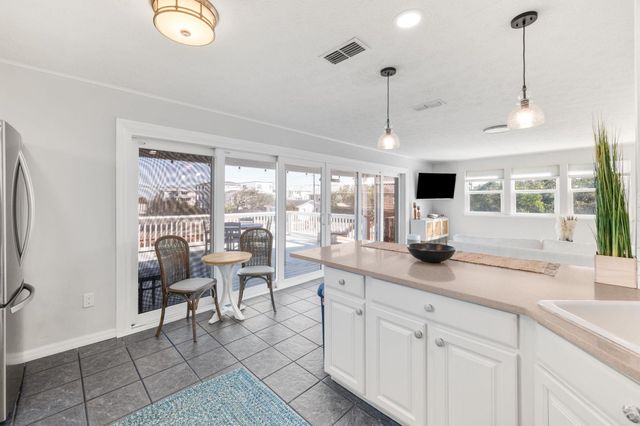 40 E Magnolia Ave, St Augustine, FL 32080