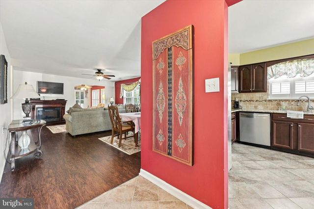 20 FALMOUTH DR, Mount Laurel, NJ 08054