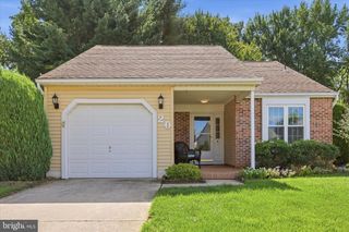 20 FALMOUTH DR, Mount Laurel, NJ 08054