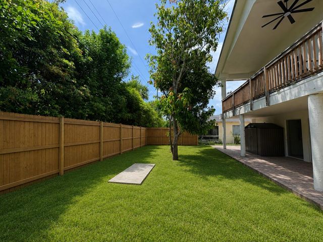 472 NW 2ND Terrace, Deerfield Beach, FL 33441