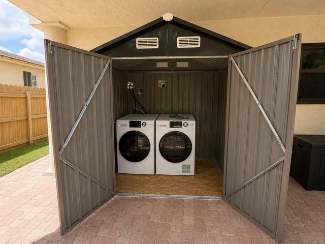 472 NW 2ND Terrace, Deerfield Beach, FL 33441