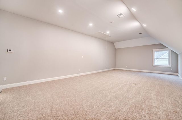 275 NEBHUT LN, Rossville, TN 38066